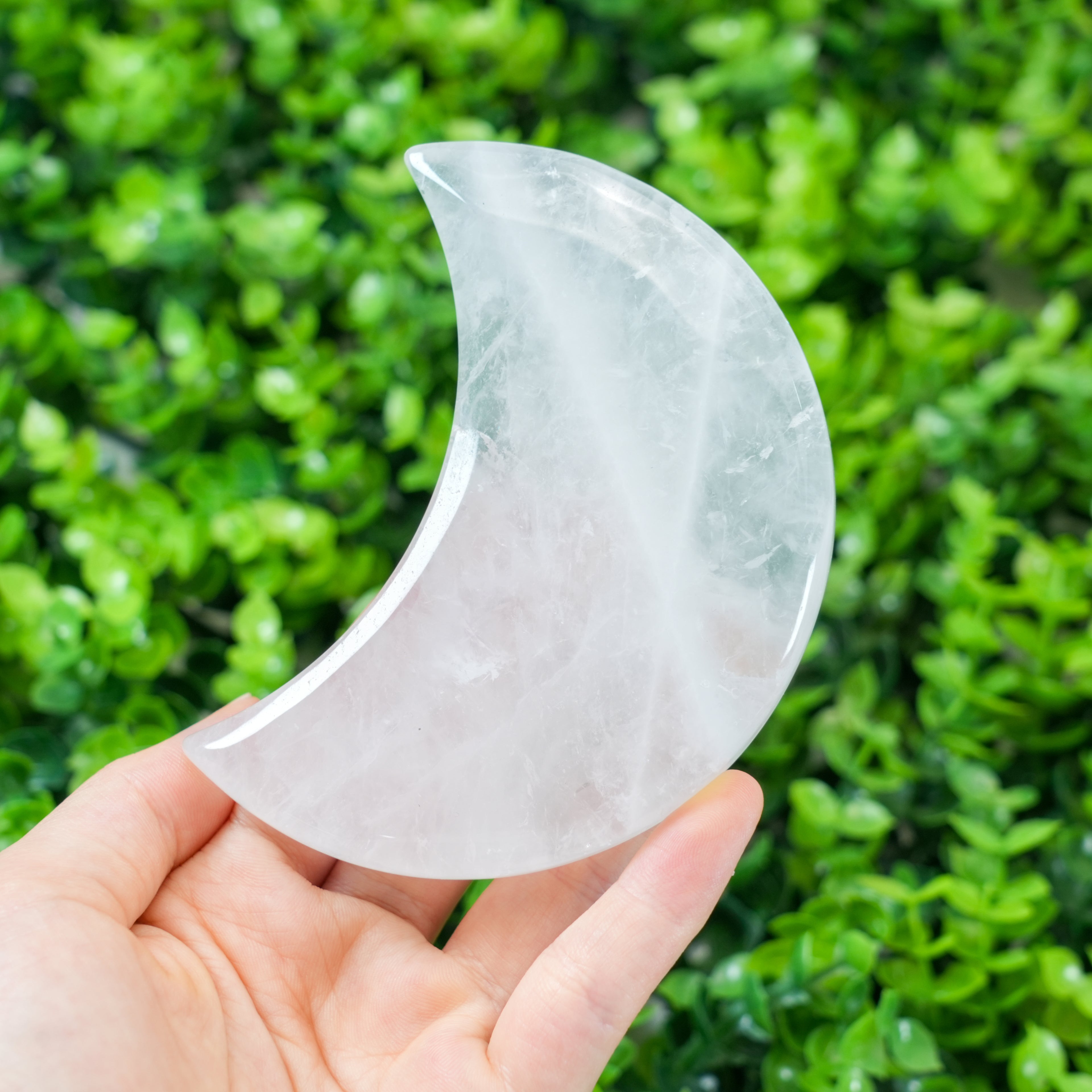 Clear Quartz Crescent Moon Crystal Carving | Polished Moon Palm Stone for Amplifying Energy, Meditation & Celestial Home Decor | Spiritual Manifestation Gift