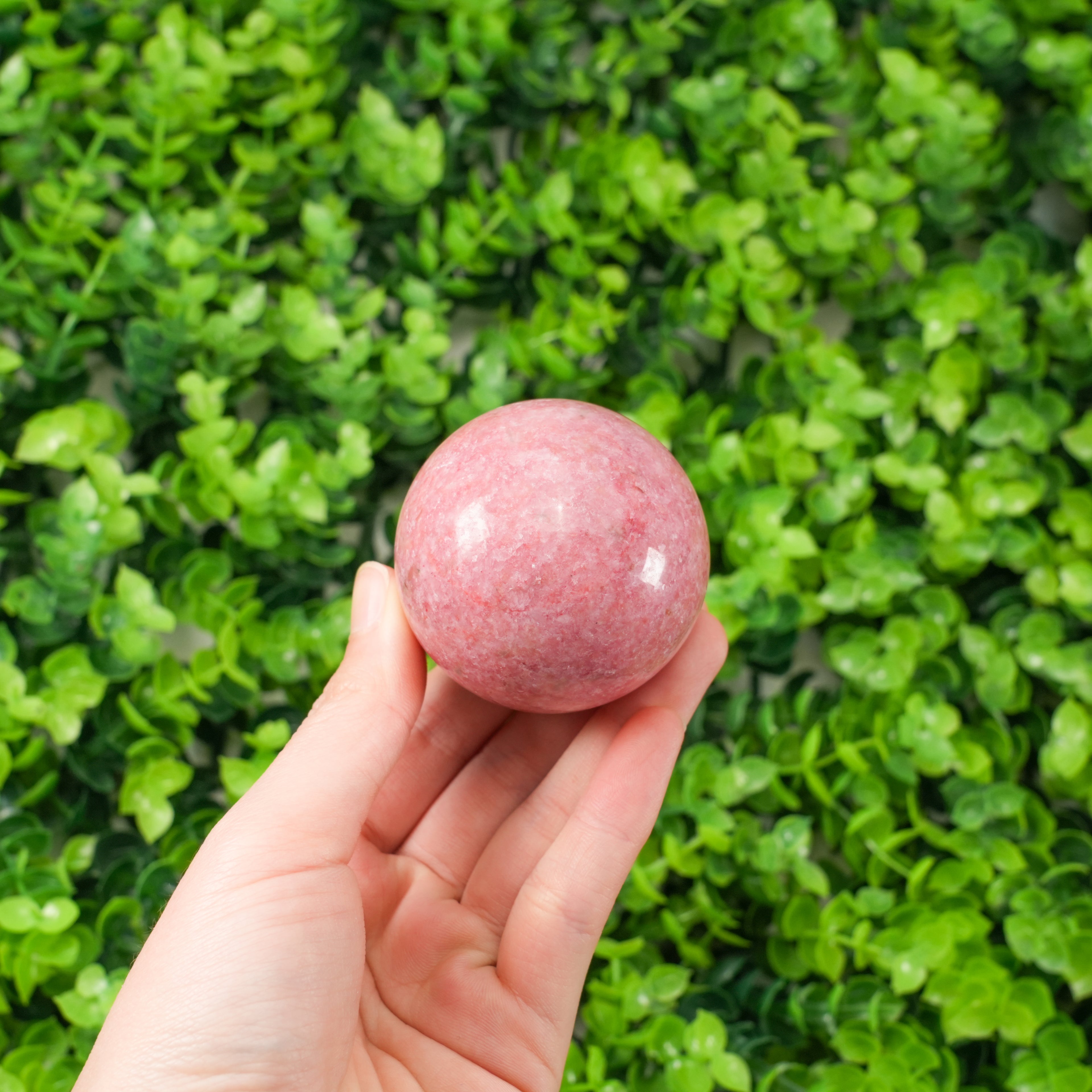 Natural Thulite Crystal Sphere, Pink Zoisite Polished Ball Healing Stone for Meditation, Energy Crystal Decor Gift